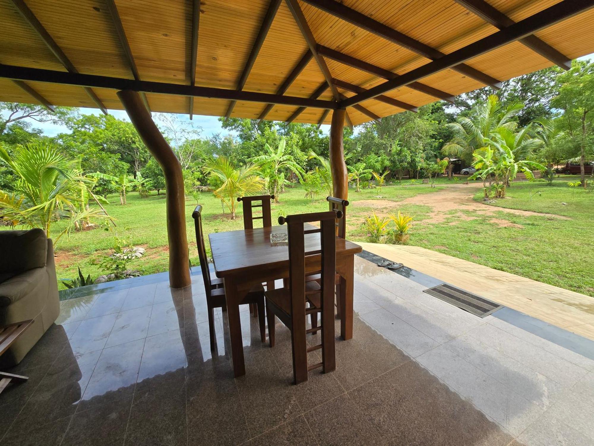 Ceylon Resort Parque Nacional Wilpattu Exterior foto